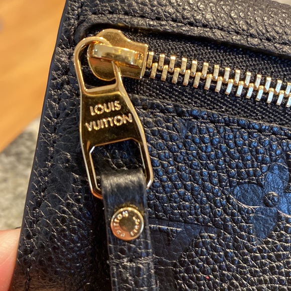 Louis Vuitton Black Empriente Key Pouch - Picture 7 of 13